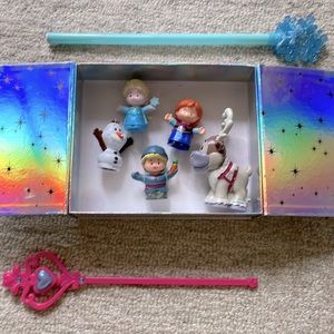 Frozen Little People & Wands